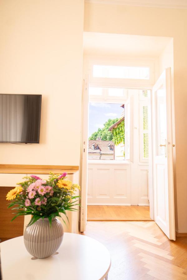 Residence Dvorak Прага Екстериор снимка